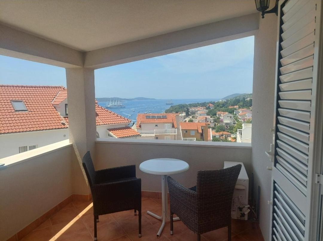Petar Ii Apartman Hvar Town
